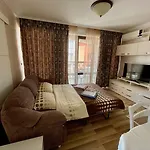 Luxurious 2 Bedroom Appt At The Black Sea Coast Apartment