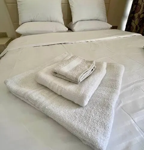 Luxurious 2 Bedroom Appt At The Black Sea Coast *