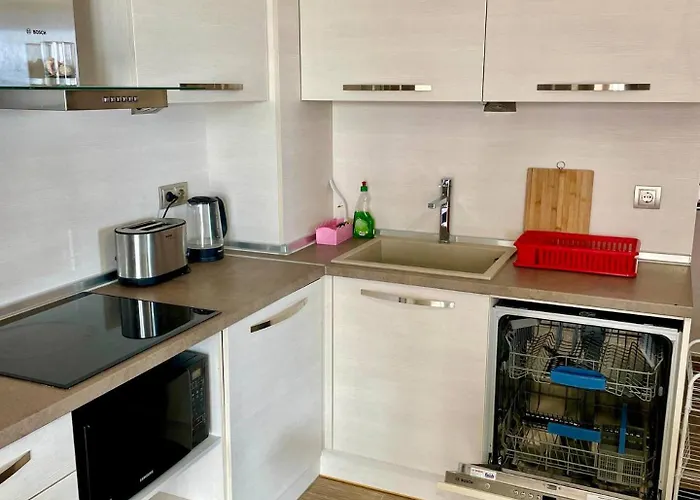 Appartement Luxurious 2 Bedroom Appt At The Black Sea Coast