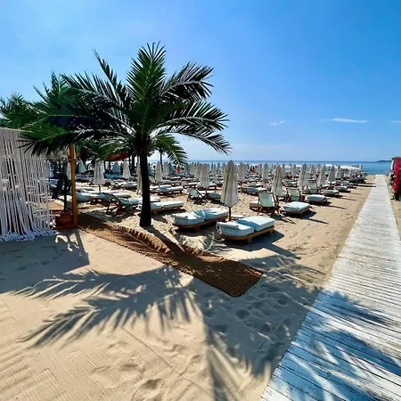 アパート Luxurious 2 Bedroom Appt At The Black Sea Coast