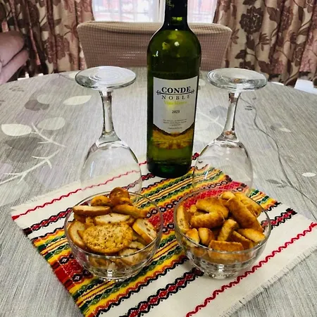 Luxurious 2 Bedroom Appt At The Black Sea Coast * 阳光海滩