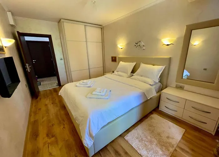 Luxurious 2 Bedroom Appt At The Black Sea Coast Апартамент