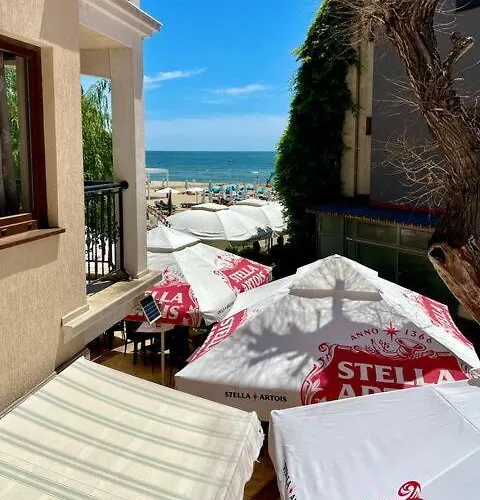 Апартамент Luxurious 2 Bedroom Appt At The Black Sea Coast Слънчев бряг