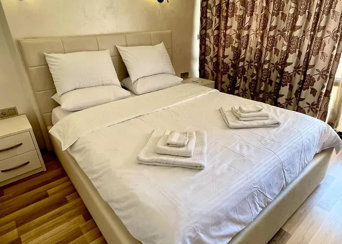 Luxurious 2 Bedroom Appt At The Black Sea Coast