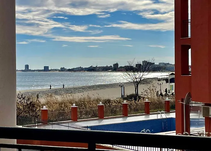 Luxurious 2 Bedroom Appt At The Black Sea Coast Слънчев бряг