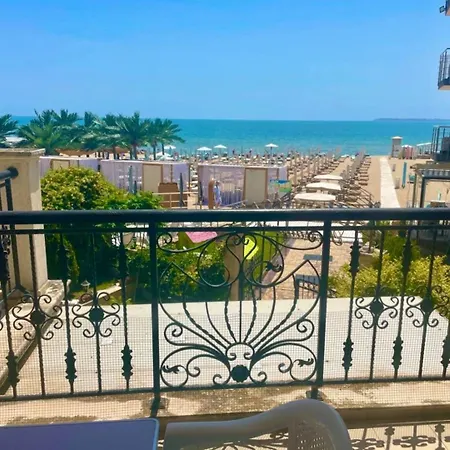 Апартаменты Luxurious 2 Bedroom Appt At The Black Sea Coast *