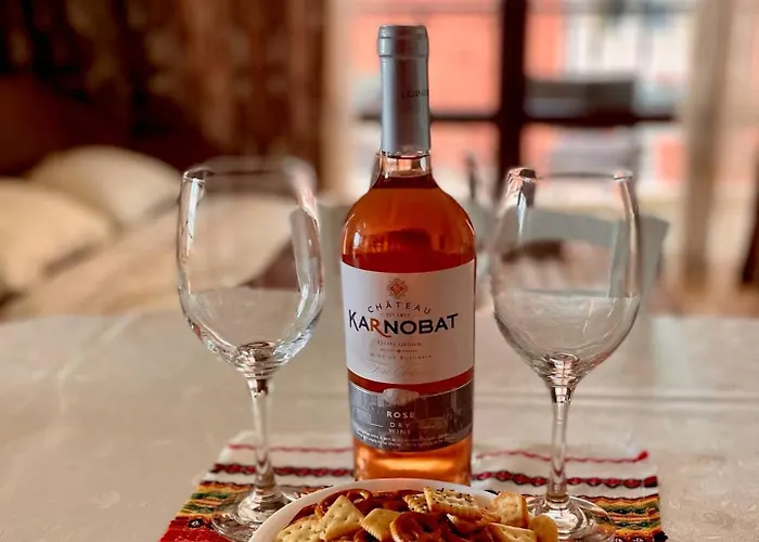 Luxurious 2 Bedroom Appt At The Black Sea Coast *